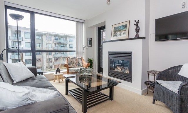 404 123 W 1ST STREET - Lower Lonsdale Apartment/Condo for sale, 1 Bedroom (r2154909)