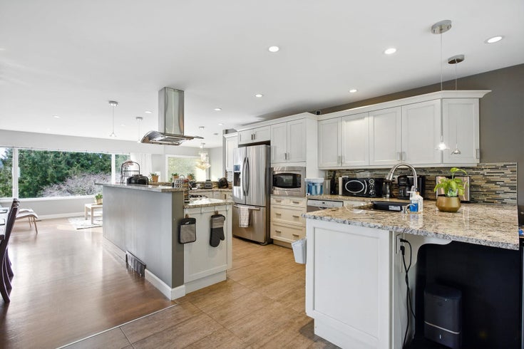 4938 Redonda Drive - Canyon Heights NV Single Family Residence for Sale, 7 Bedrooms (R2993205)