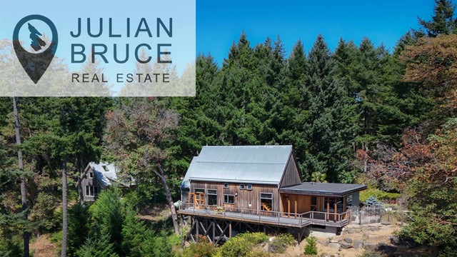 241 Little Mountain Road - GI Salt Spring Single Family Residence for Sale, 2 Bedrooms 