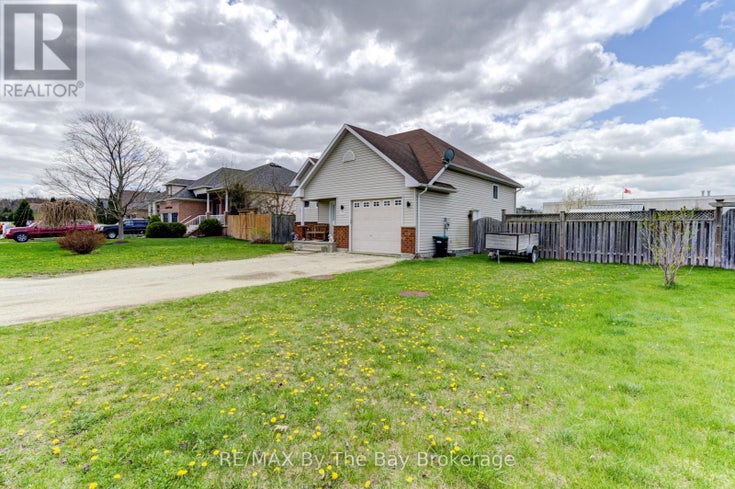 36A MEADOWLARK BOULEVARD - Wasaga Beach House for Sale, 4 Bedrooms (S12216880)