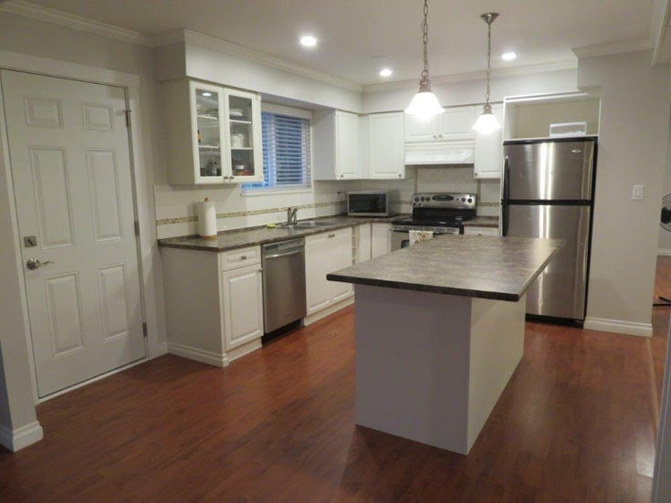 19954 37 Ave, Langley BC V3A 2S5 - Brookswood Langley Single Family Residence for Rent, 4 Bedrooms 