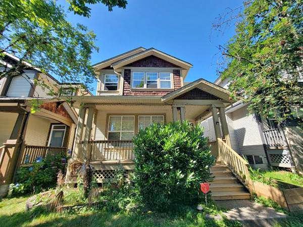 Upper-24337 102A Avenue - Albion House/Single Family for sale, 3 Bedrooms 
