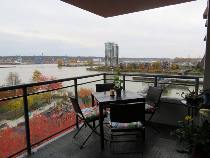 Laguna Court, New Westminster - Quay Apartment/Condo, 2 Bedrooms (LOVELY & LARGE 2 BED/2 BATH OVERLOOKING THE FRASER IN THE QUAY)