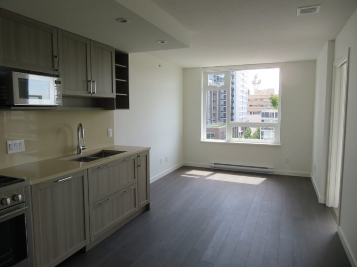 919 - 5470 Ormidale - Collingwood VE Apartment/Condo, 1 Bedroom 