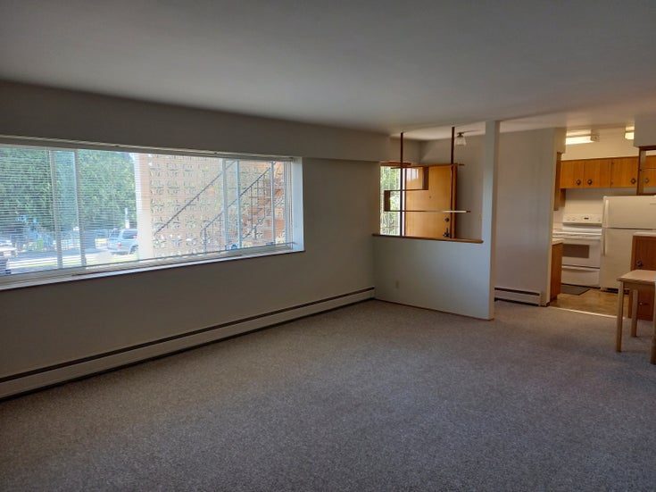 Winch Street - Brentwood Park Apartment/Condo, 2 Bedrooms 