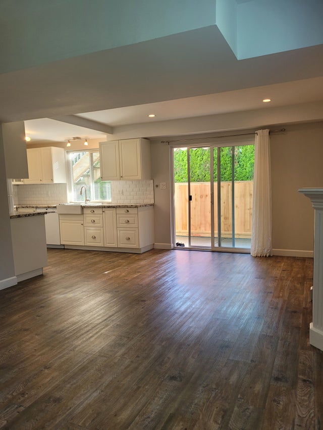 Bonson Park Pitt Meadows House/Single Family, 1 Bedrooms Axford