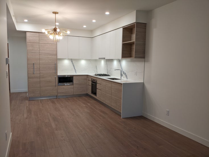 585 Austin Avenue - Central Coquitlam Apartment/Condo for sale, 1 Bedroom 