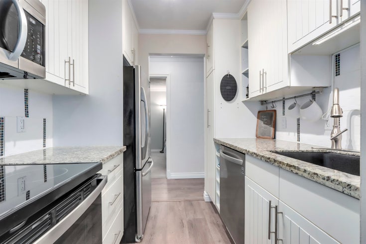 303 - 2004 Fullerton Avenue - Pemberton NV Apartment/Condo for Sale, 2 Bedrooms (R3057698)