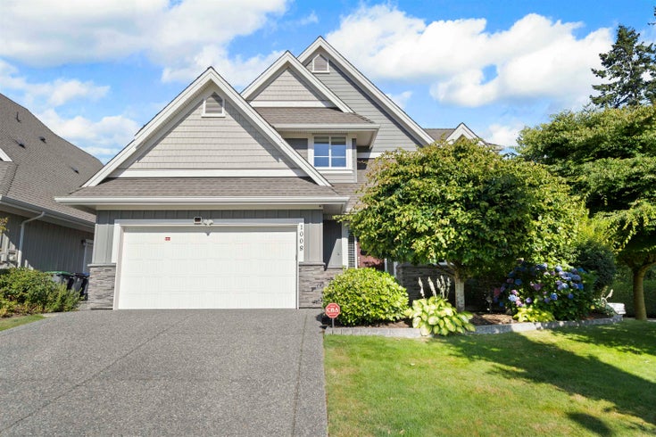 1008 165 Street - King George Corridor Single Family Residence, 4 Bedrooms (R3036675)