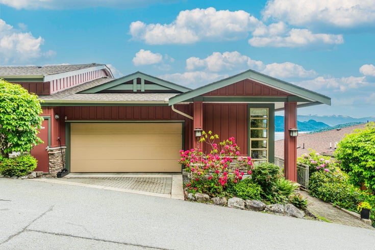 8649 Seascape Road - Howe Sound Townhouse for Sale, 3 Bedrooms (R3010143)
