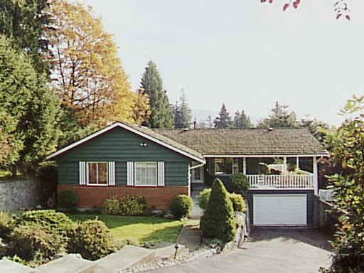 4582 Meadowbank Close - Lynn Valley House/Single Family, 3 Bedrooms (V039813)