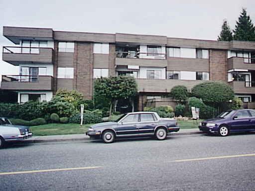 306 122 E 17th Street - Central Lonsdale Apartment/Condo, 2 Bedrooms (V251810)