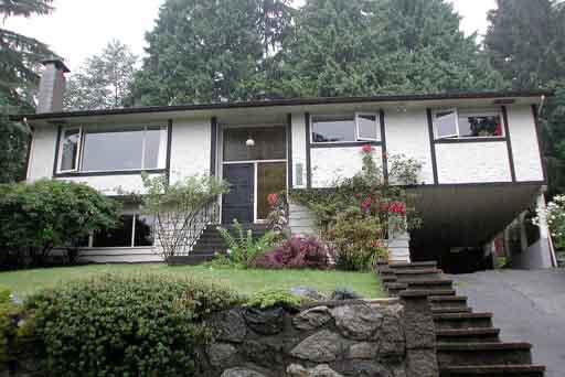 4515 Meadowbank Close - Lynn Valley House/Single Family, 4 Bedrooms (V254034)