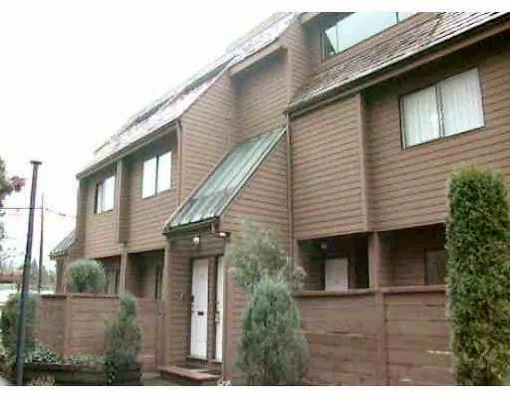 3303 Mountain Highway - Lynn Valley Townhouse, 2 Bedrooms (V504811)