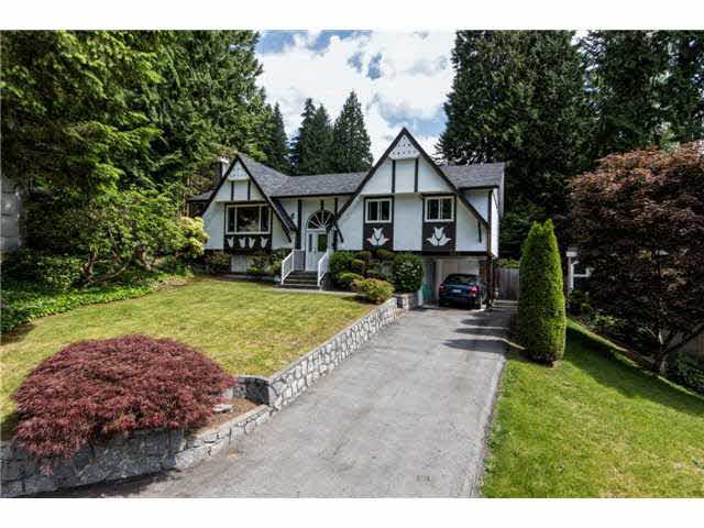 982 Frederick Place - Lynn Valley House/Single Family, 4 Bedrooms (V1125996)