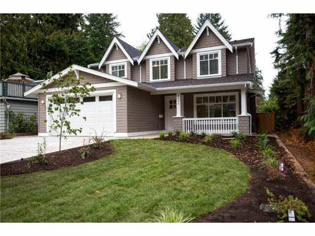 4694 Ramsay Road - Lynn Valley House/Single Family, 6 Bedrooms (V1031409)