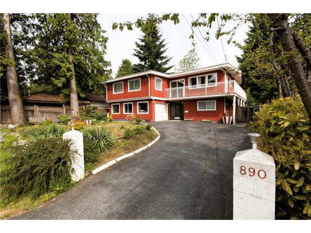 890 E 29th Street - Lynn Valley House/Single Family, 6 Bedrooms (V1063787)