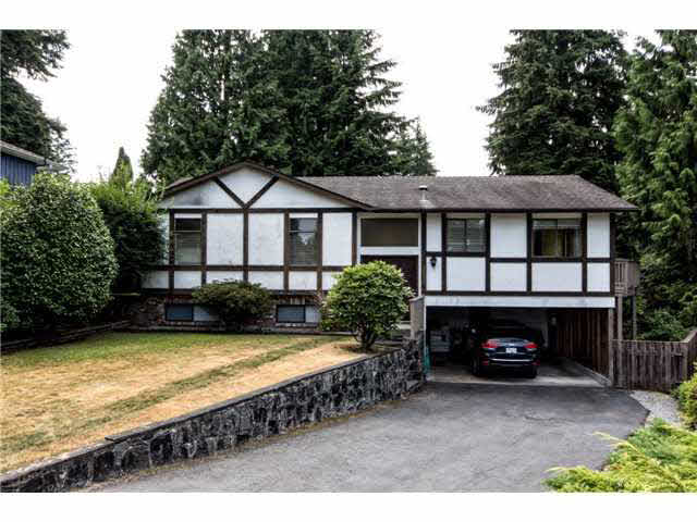 3233 Milton Avenue - Lynn Valley House/Single Family, 5 Bedrooms (V1133899)