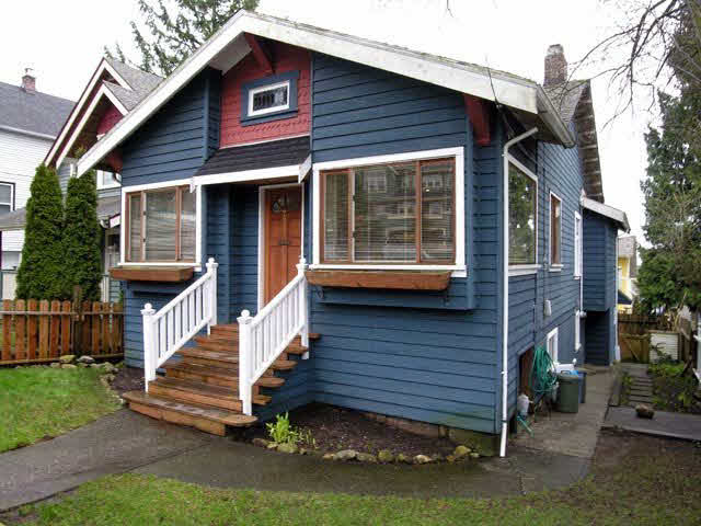 221 E 29th Street - Upper Lonsdale House/Single Family, 4 Bedrooms (V573990)