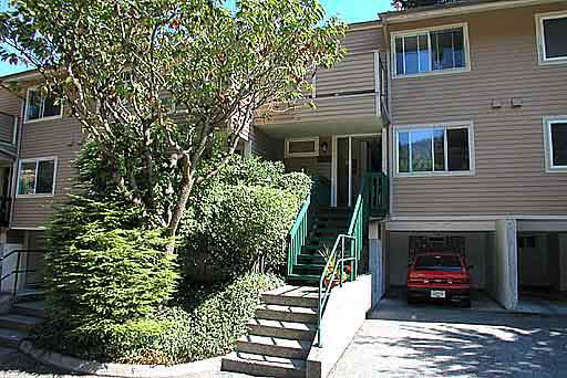 4721 Hoskins Road - Lynn Valley Townhouse, 3 Bedrooms (V308394)