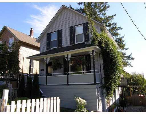 225 E 29th Street - Upper Lonsdale House/Single Family, 4 Bedrooms (V669018)