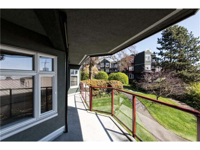 203 121 W 29th Street - Upper Lonsdale Apartment/Condo for sale, 2 Bedrooms (V1117989)