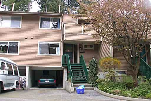 4715 Hoskins Road - Lynn Valley Townhouse, 3 Bedrooms (V337178)