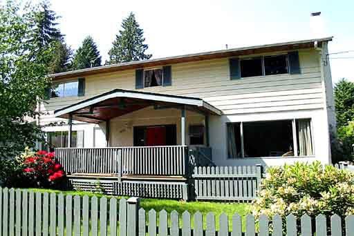 1088 Shakespeare Avenue - Lynn Valley House/Single Family, 4 Bedrooms (V338411)