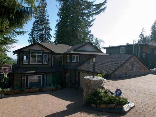 1247 Dempsey Road - Lynn Valley House/Single Family, 5 Bedrooms (V869353)