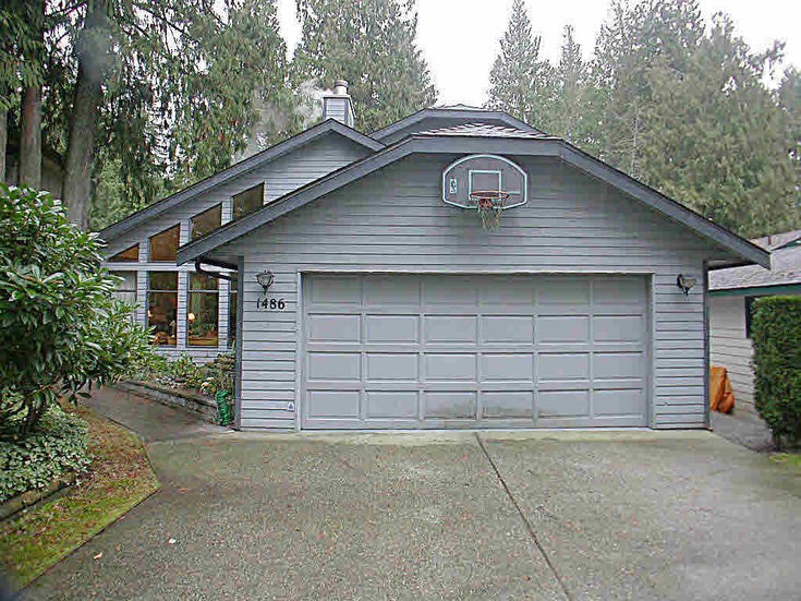 1486 Chamberlain Drive - Lynn Valley House/Single Family, 4 Bedrooms (V514006)