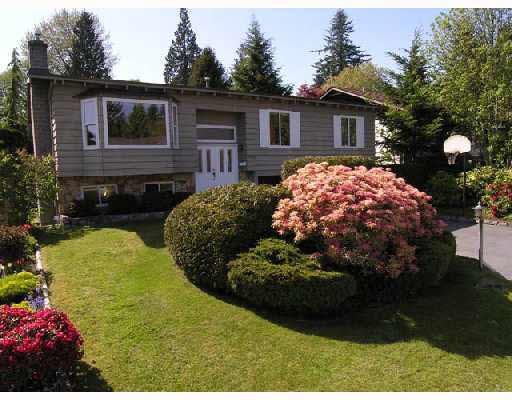 3187 Hoskins Road - Lynn Valley House/Single Family, 4 Bedrooms (V710256)