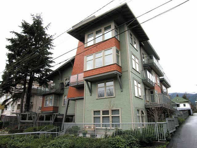 102 118 W 22nd Street - Central Lonsdale Apartment/Condo, 1 Bedroom (V575463)