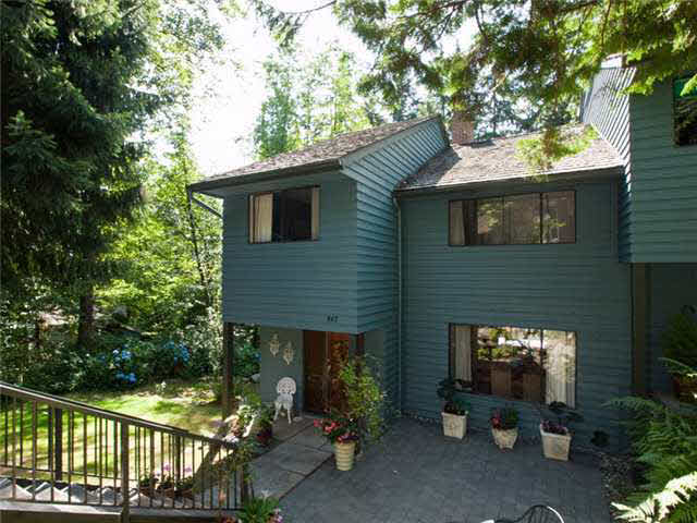 867 Hendecourt Road - Lynn Valley Townhouse, 4 Bedrooms (V906301)