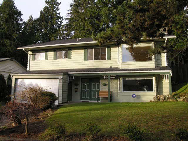 4563 Hoskins Road - Lynn Valley House/Single Family, 5 Bedrooms (V569543)