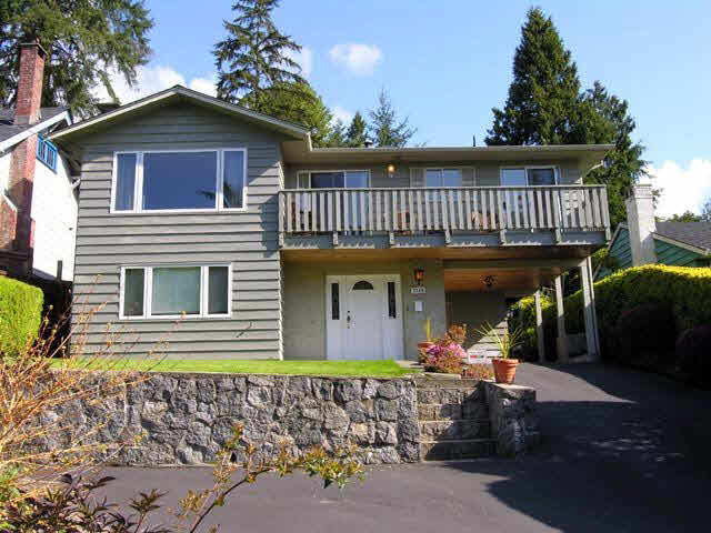 1126 Doran Road - Lynn Valley House/Single Family, 4 Bedrooms (V589815)