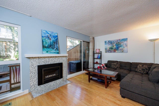 4 220 E 11TH STREET - Central Lonsdale Townhouse for sale, 3 Bedrooms (R2816365)