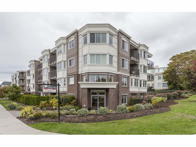 305 15389 ROPER AVENUE - White Rock Apartment/Condo, 1 Bedroom (F1451496)