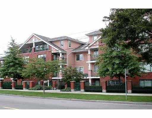 # 103 929 W 16TH AV - Fairview VW Apartment/Condo, 2 Bedrooms (V559171)