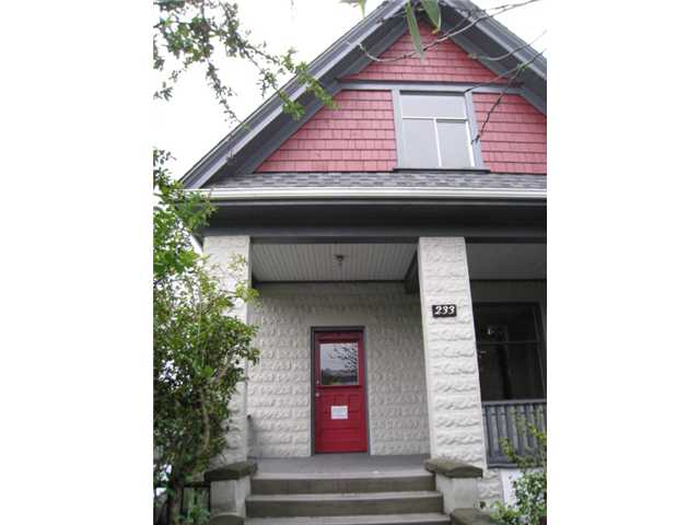 233 W 6TH AV - False Creek House/Single Family, 3 Bedrooms (V841546)