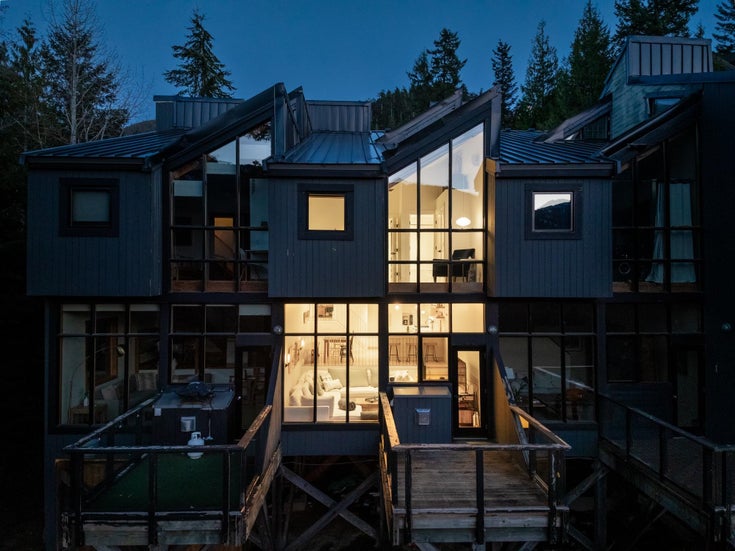 2 - 2221 Gondola Way - Whistler Creek Townhouse for Sale, 3 Bedrooms (R2996101)
