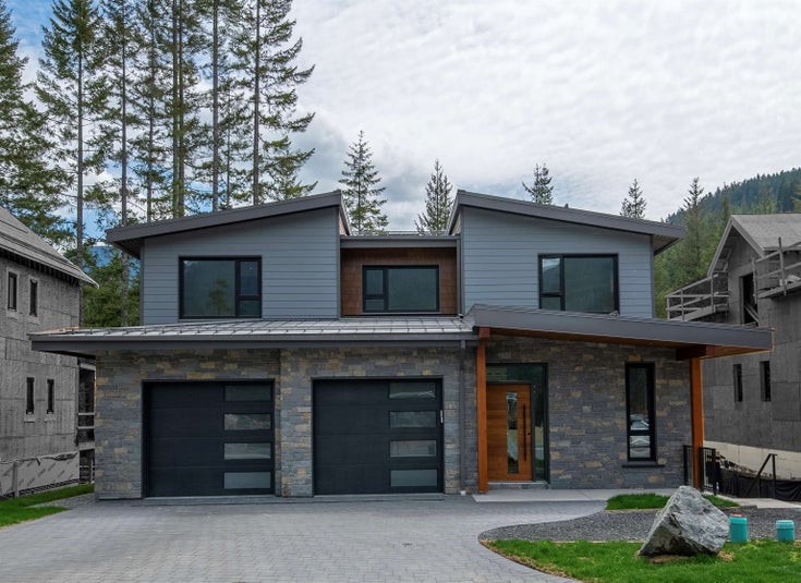 1710 River Run Place - Cheakamus Crossing Single Family Residence for Sale, 6 Bedrooms (R3072950)