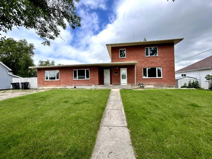 35 West Civic Avenue  - Other Full Duplex for Sale, 5 Bedrooms (A2245829)