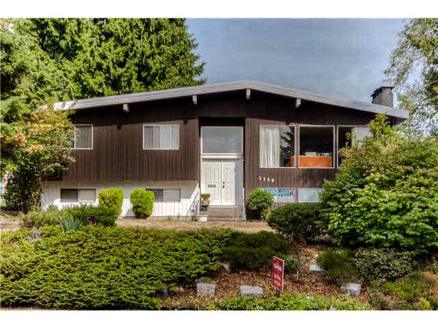 1139 DANSEY AVENUE - Central Coquitlam House/Single Family for sale, 4 Bedrooms (V1140849)