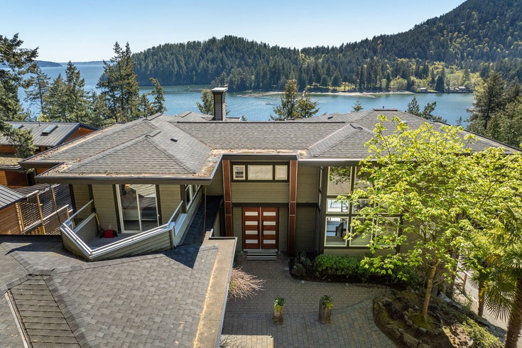 370 David Road - Bowen Island House/Single Family, 5 Bedrooms (R2906282)