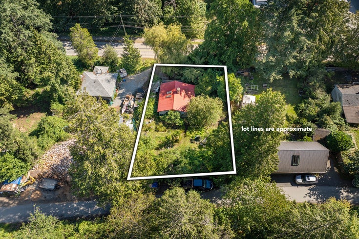1046 Miller Road - Bowen Island Single Family Residence, 2 Bedrooms (R2982696)