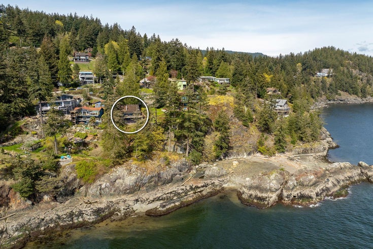 825 HUMMINGBIRD LANE - Bowen Island House/Single Family for Sale, 3 Bedrooms (R2905355)