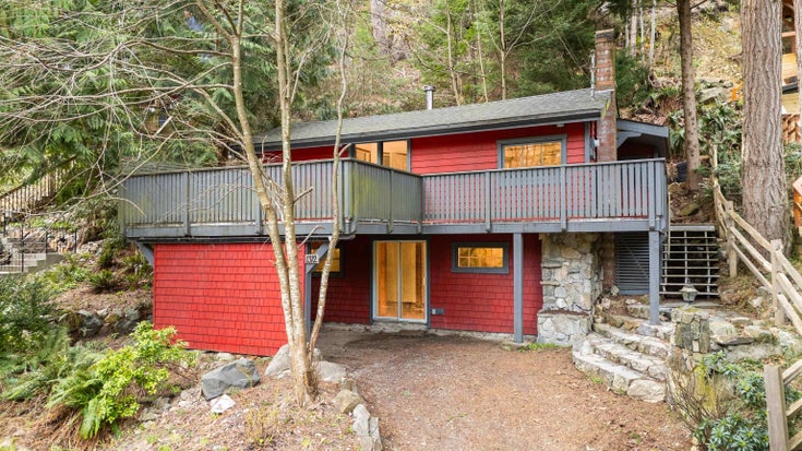 1312 Hillcrest Road - Bowen Island Single Family Residence for Sale, 2 Bedrooms (R2981208)