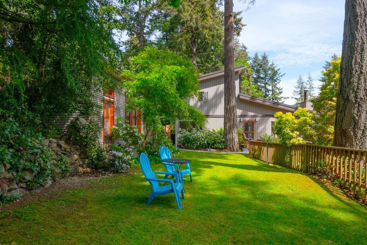 896 Taylor Road - Bowen Island Single Family Residence for Sale, 3 Bedrooms (R2991337)