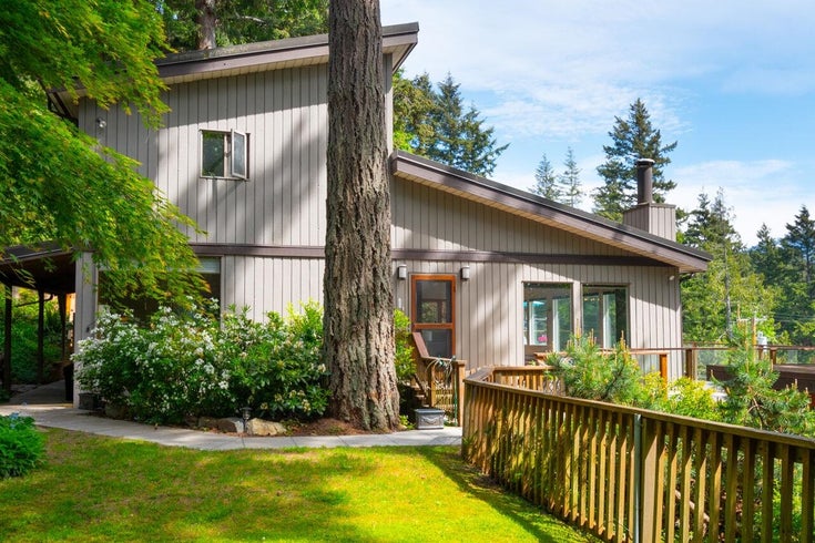 896 Taylor Road - Bowen Island Single Family Residence for Sale, 3 Bedrooms (R2991337)