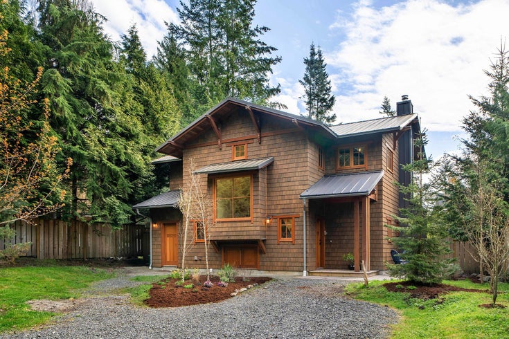 1117 Miller Road - Bowen Island Single Family Residence for Sale, 3 Bedrooms (R2992066)